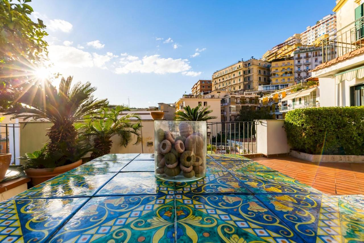 Villa Paola - Hidden Panoramic Garden And Terraces By Napoliapartments Dış mekan fotoğraf