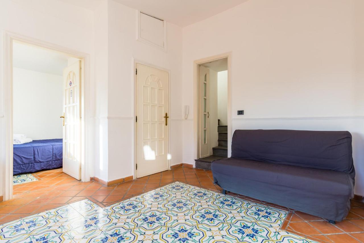 Villa Paola - Hidden Panoramic Garden And Terraces By Napoliapartments Dış mekan fotoğraf